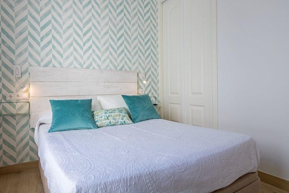 Barcelona Apartments Marina 124 Екстериор снимка