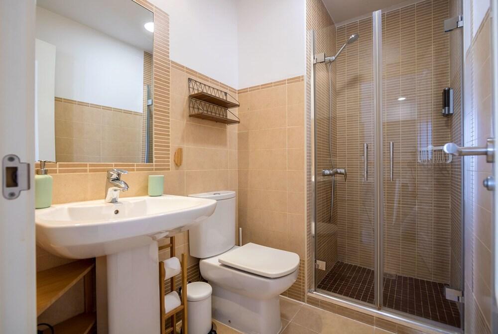 Barcelona Apartments Marina 124 Екстериор снимка