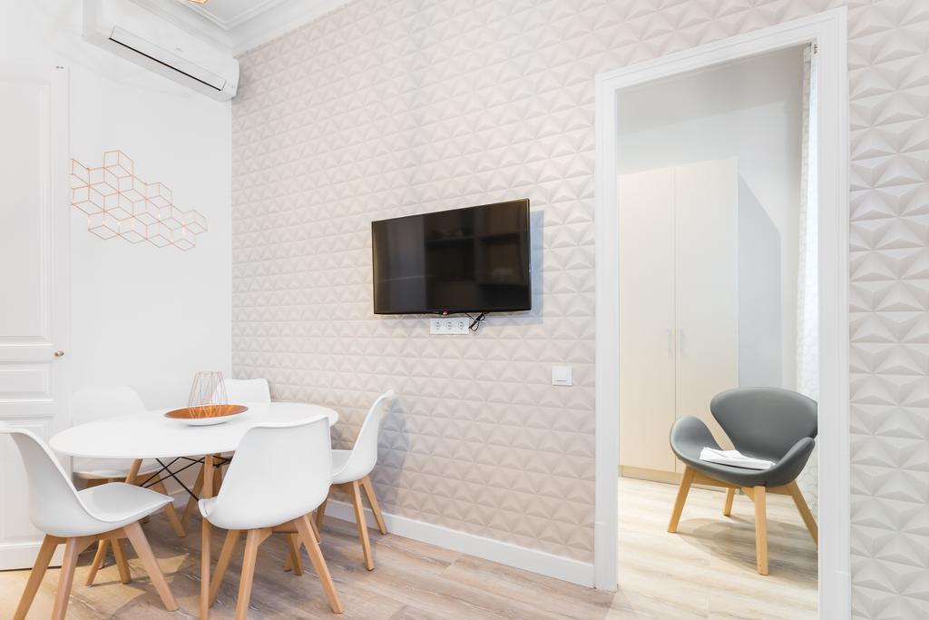 Barcelona Apartments Marina 124 Екстериор снимка