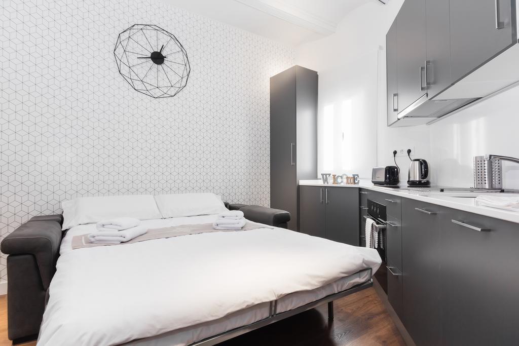Barcelona Apartments Marina 124 Екстериор снимка