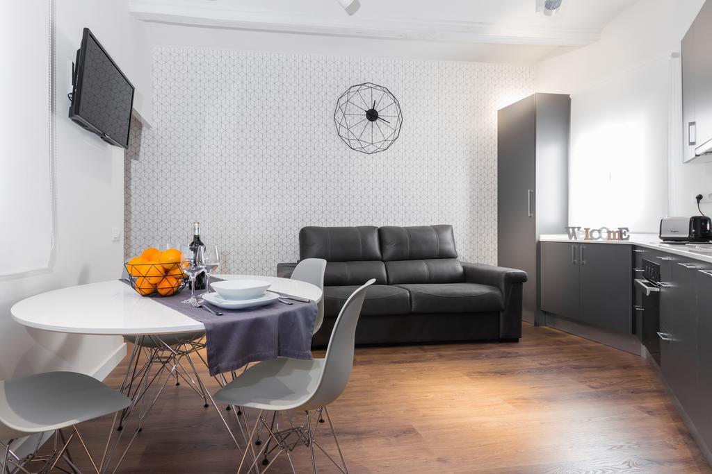 Barcelona Apartments Marina 124 Екстериор снимка